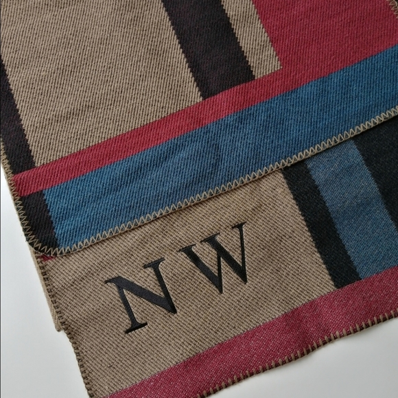 Classic Burberry Puncho customized with NW initial - Picture 2 of 6